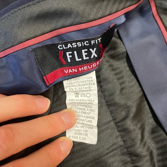 Men’s Van Heusen navy dress pants 32W 30L - Picture 4 of 5